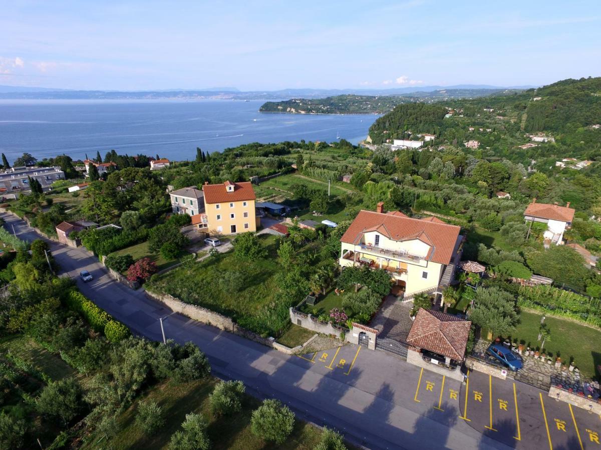 Apartments Neja Piran Buitenkant foto