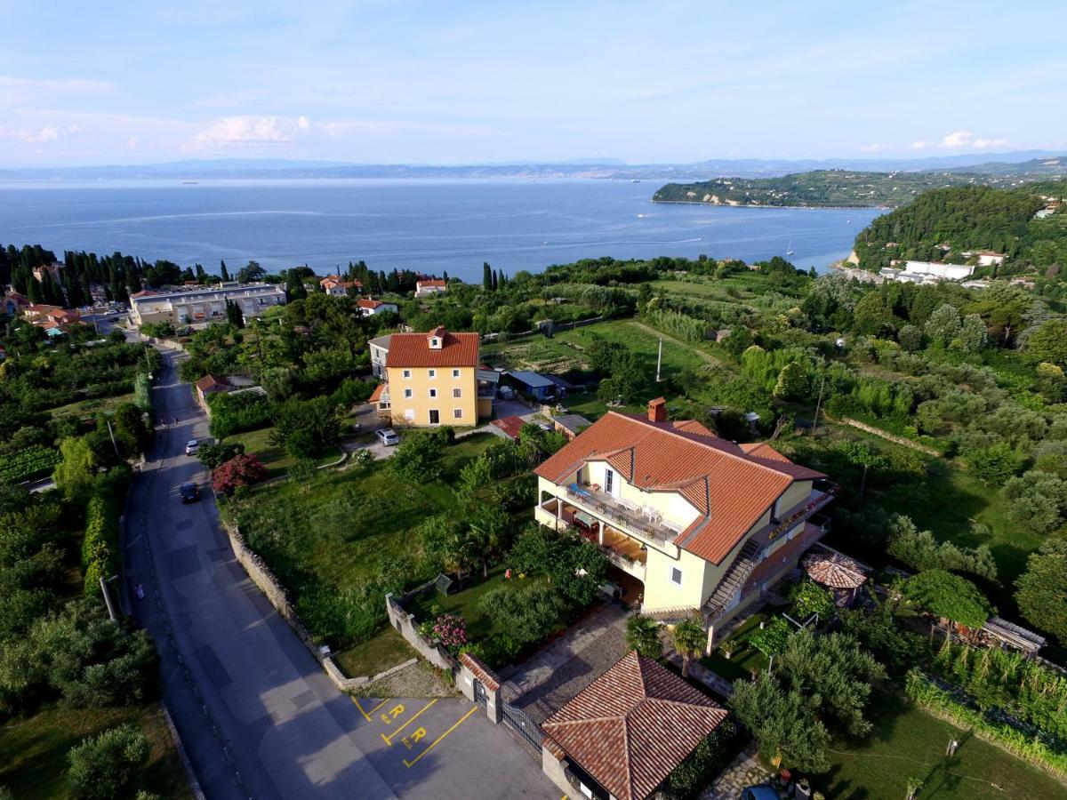 Apartments Neja Piran Buitenkant foto